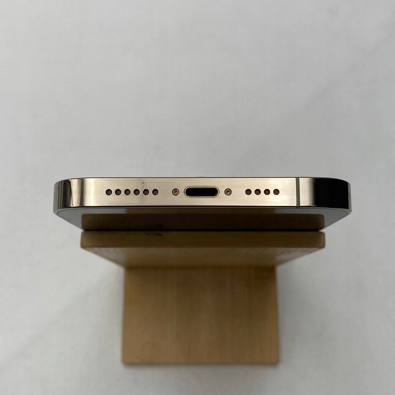 thumb Smartfon Apple iPhone 14 Pro Max 6 GB / 512 GB 5G złoty (Używany)