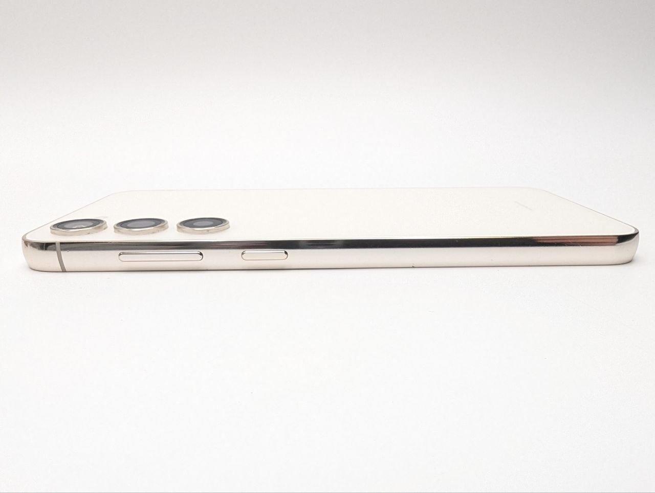 thumb Smartfon Samsung Galaxy S23 Plus 8 GB / 512 GB 5G kremowy (Używany)
