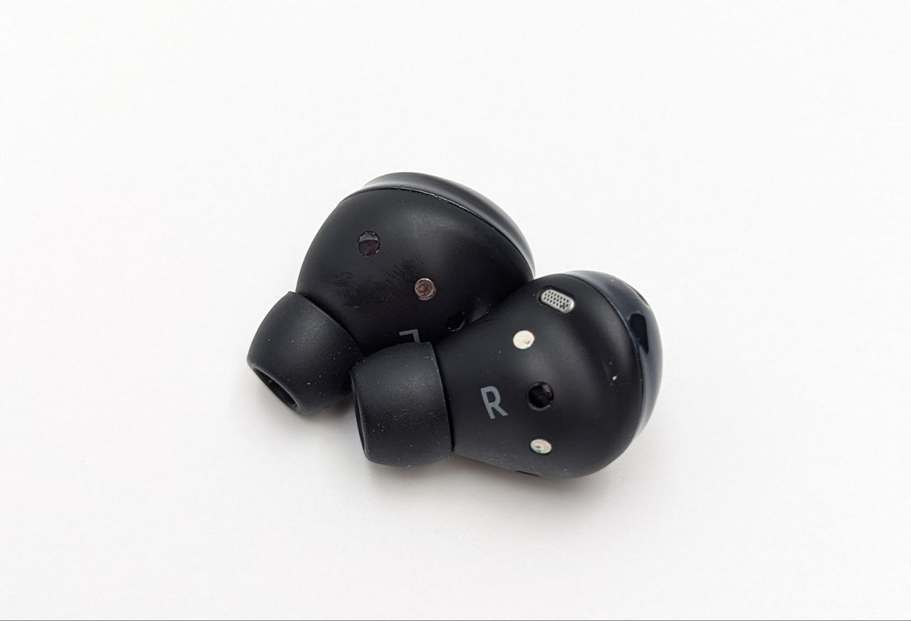thumb Słuchawki bezprzewodowe dokanałowe Samsung Galaxy Buds Pro + Etui ochronne (Używany)