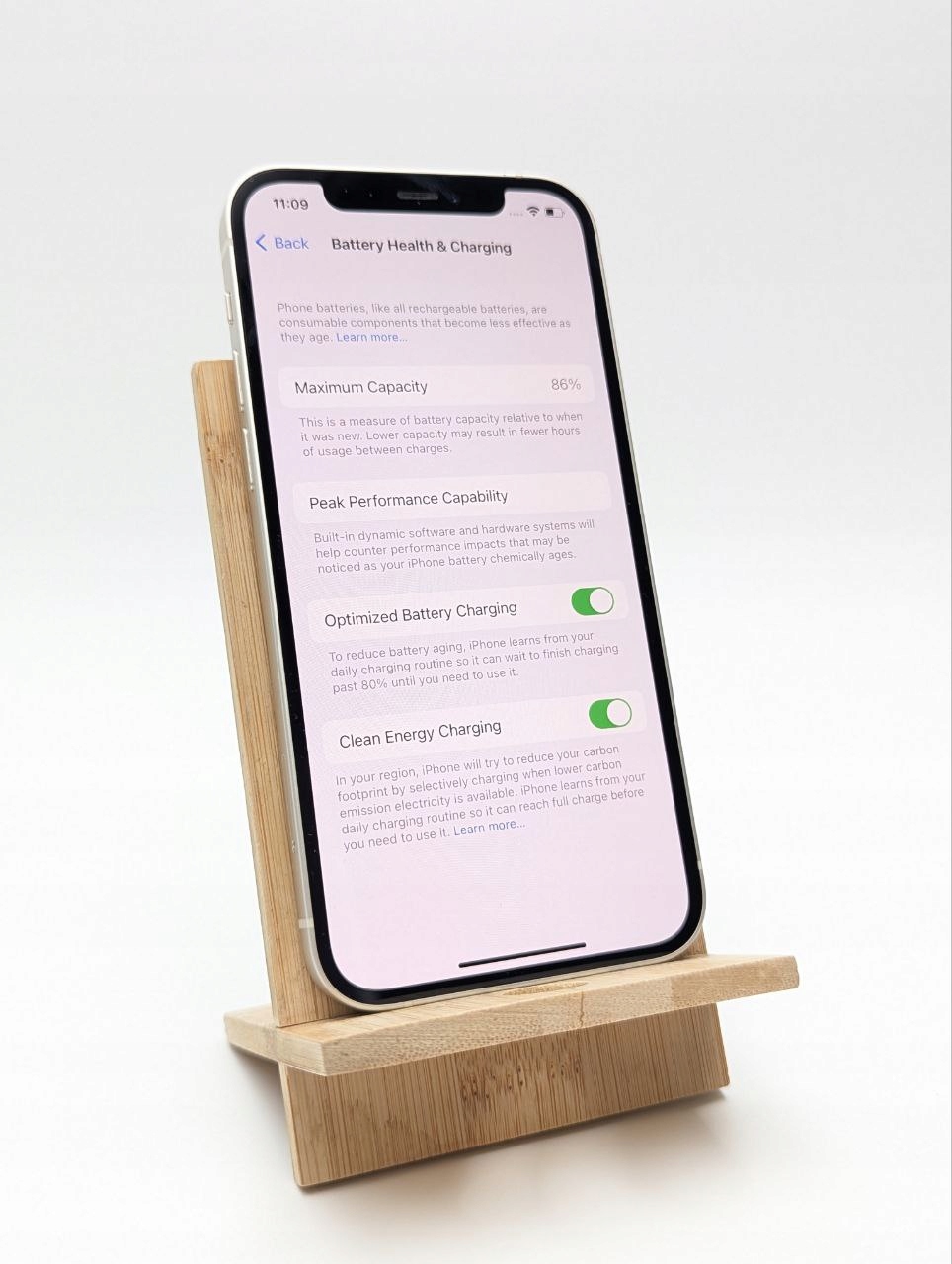 thumb Smartfon Apple iPhone 12 4 GB / 64 GB 5G biały (Powystawowy)