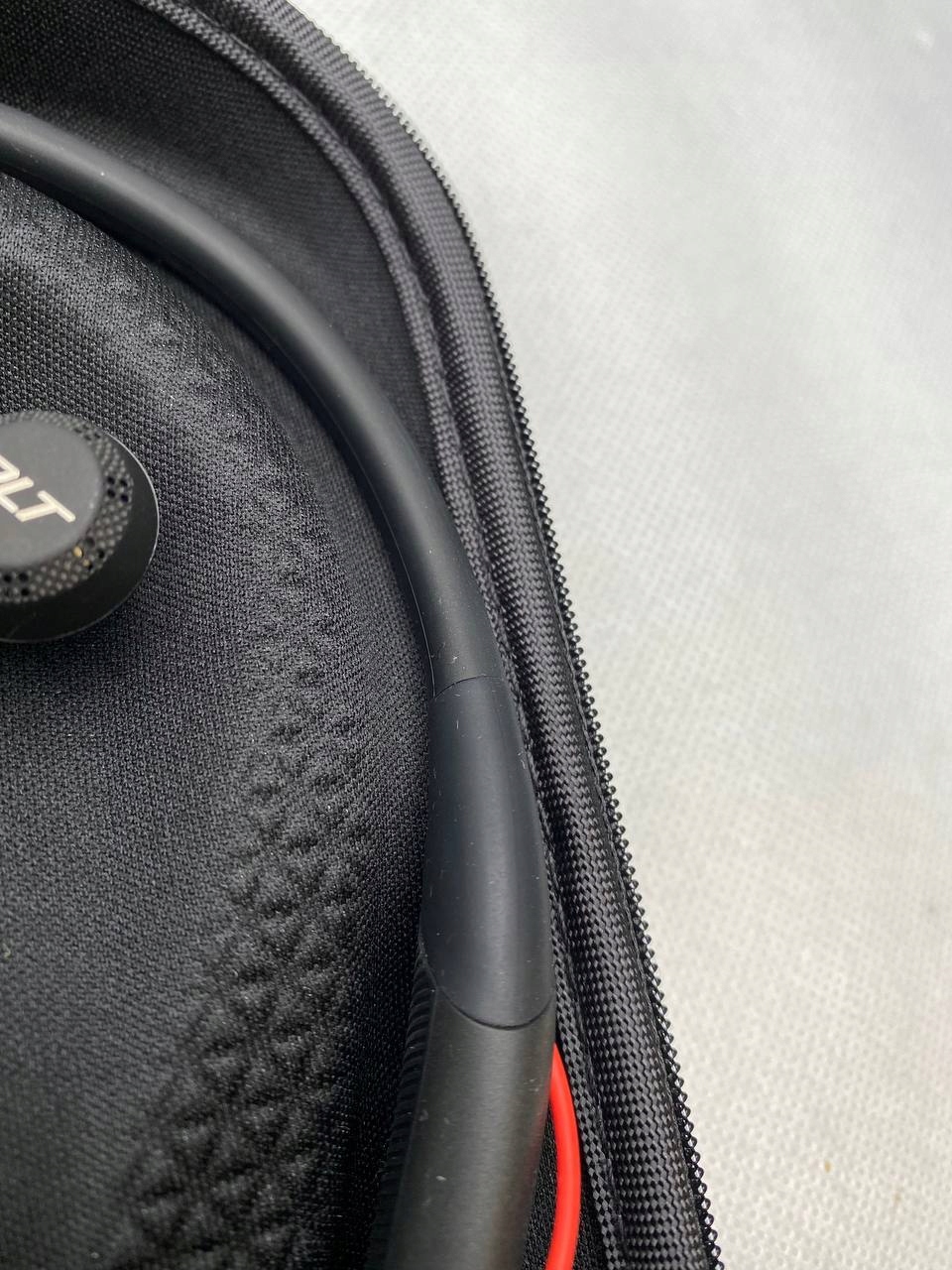 thumb Bezprzewodowy zestaw słuchawkowy Bluetooth 4.1 Plantronics Voyager 6200 UC (Powystawowy)