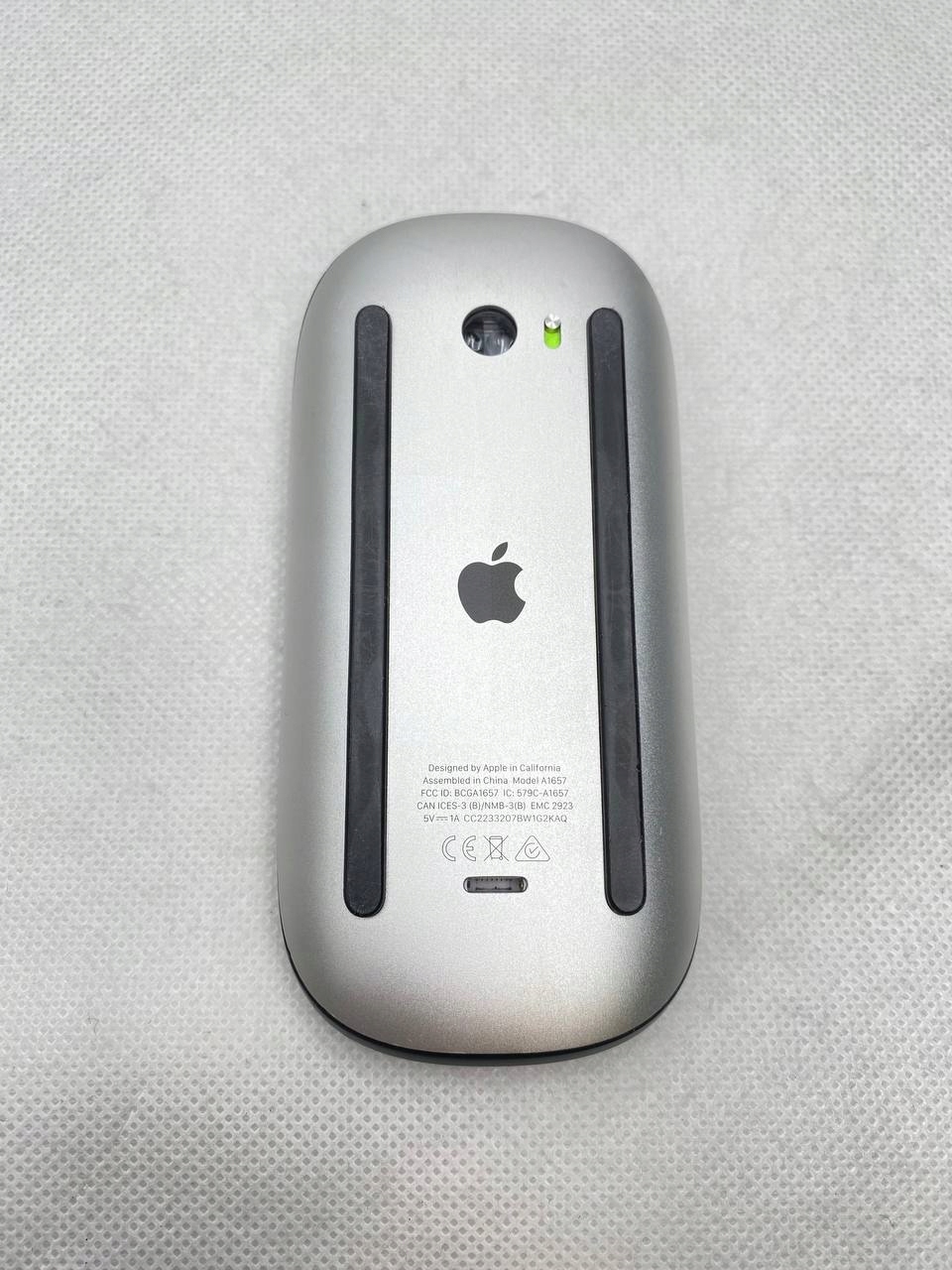 thumb Apple Magic Mouse myszka Bluetooth Czarna (Powystawowy)